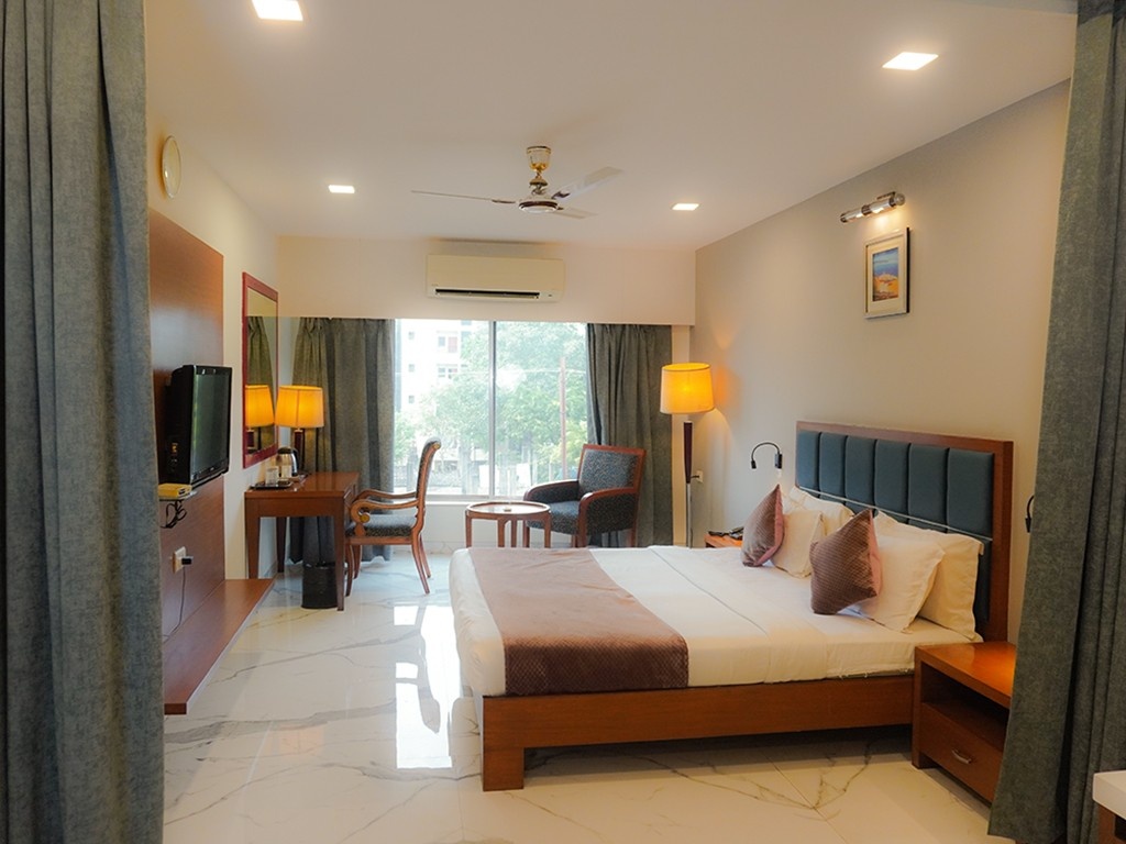 Suite room, hotel aditya raipur